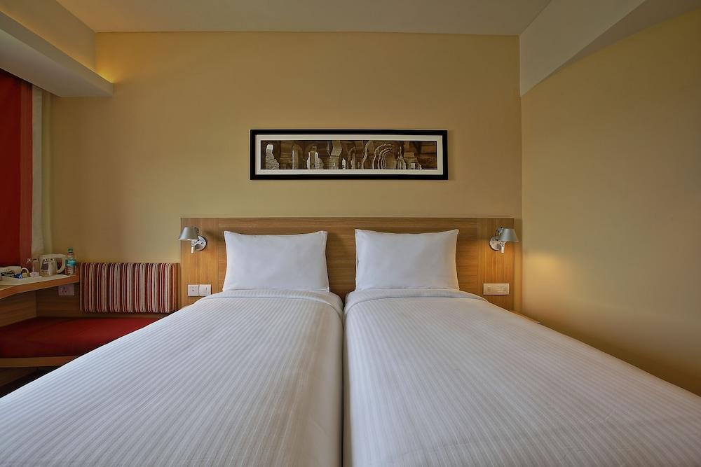 ibis Bengaluru Hosur Road - An Accor Brand Hotel Bagian luar foto