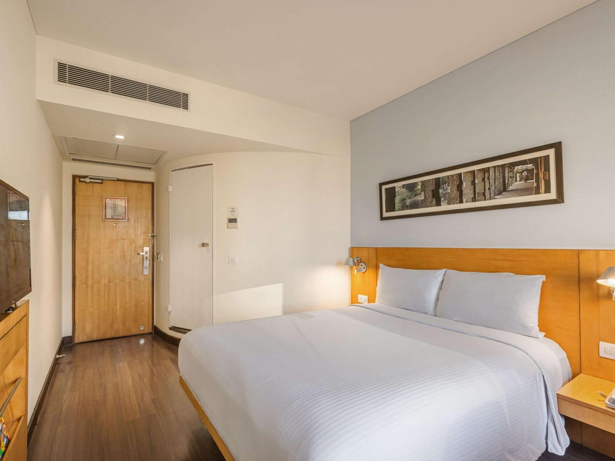 ibis Bengaluru Hosur Road - An Accor Brand Hotel Bagian luar foto